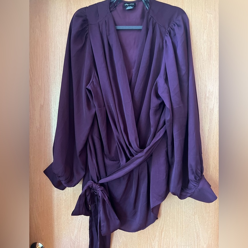 City Chic Faux Wrap Top size 22